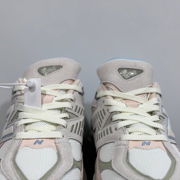 New Balance 9060 GC9060JF Sneaker - Picture 8 of 10